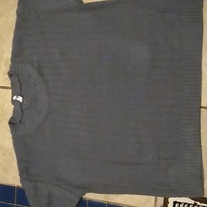 Womans size medium wishlist short sleeved knitted sweater greenish.